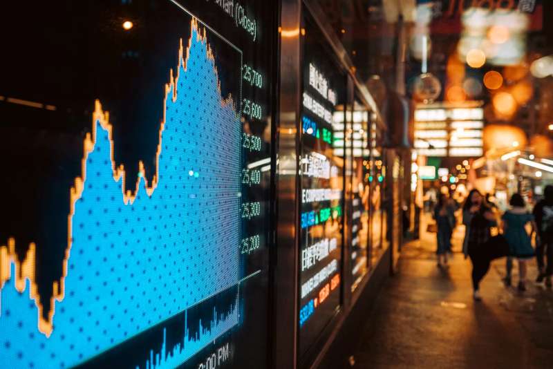 Global equity valuations: Pockets of opportunity